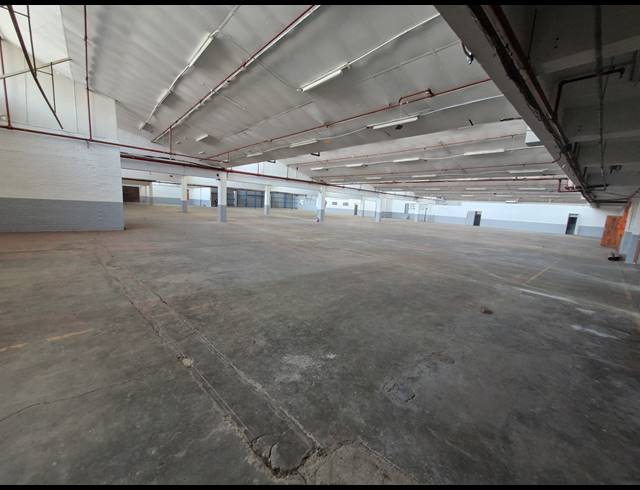 3,762M² WAREHOUSE TO LET IN BENROSE